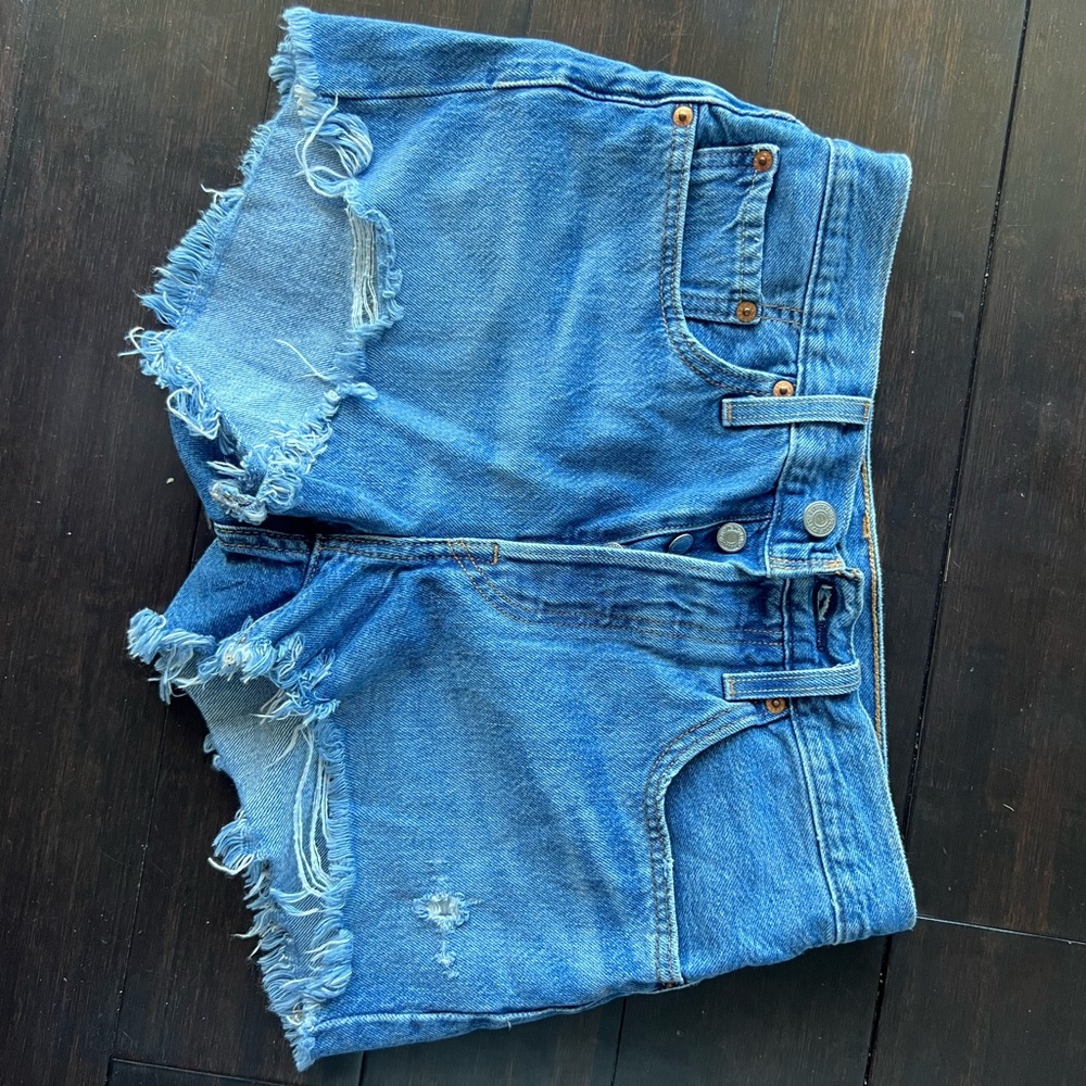 Levi's